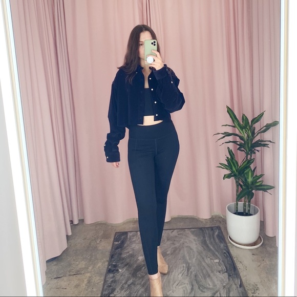 🏷SOLD🏷Vintage Corduroy Cropped Shirt Jacket - Picture 5 of 15